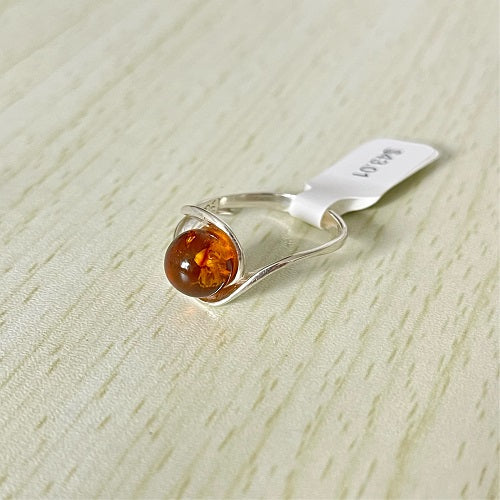 Round Cut Baltic Amber Ring in Sterling Silver 925 24